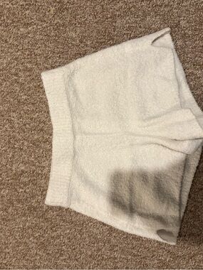 Ambercrombie Cozy Cream Knit Lounge Shorts